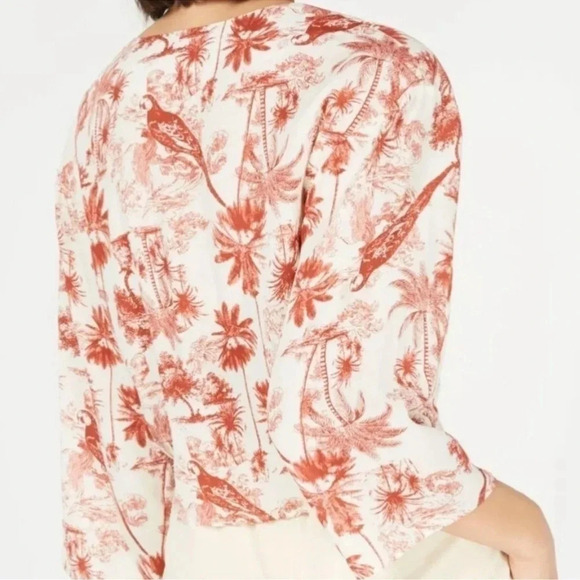 🍀 LEYDEN NWT LOFTIN TROPICAL RED TIE TOP - Picture 2 of 7